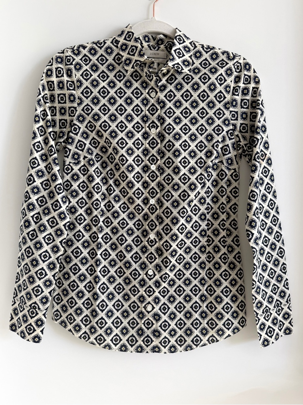 NWT J. Crew White/Navy Foulard Geometric Print Button-Down Womenโs Shirt 00